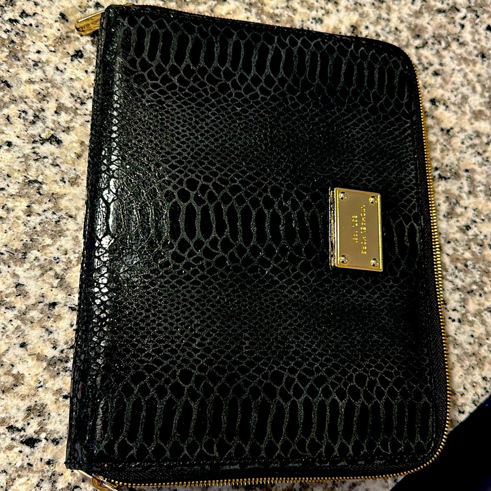 Michael Kors IPad Padfolio